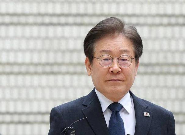 新奥今晚买什么和李在明正式宣誓就职与李在明是什么党